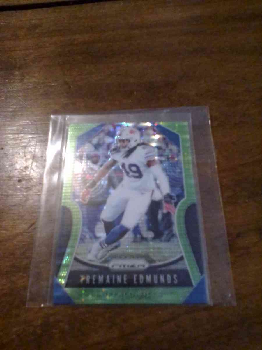 500 Football Card Lot 12 Autographs and 40 high value insert - Erie, Pennsylvania - FleaMarketBay