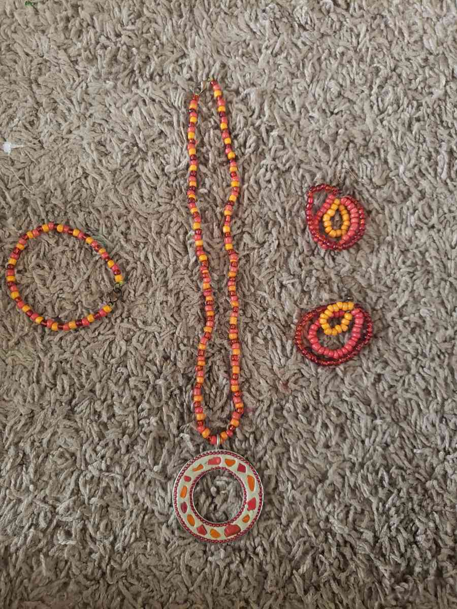 Jewelry - Pensacola, Florida - FleaMarketBay