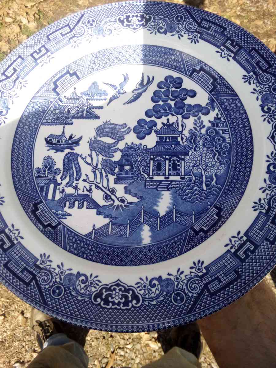 Blue Willow Plates - Clarkesville, Georgia
