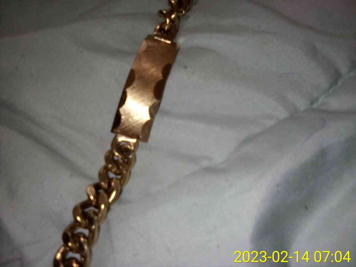 14k yellow gold cuban link Id bracelet - Cross City, Florida
