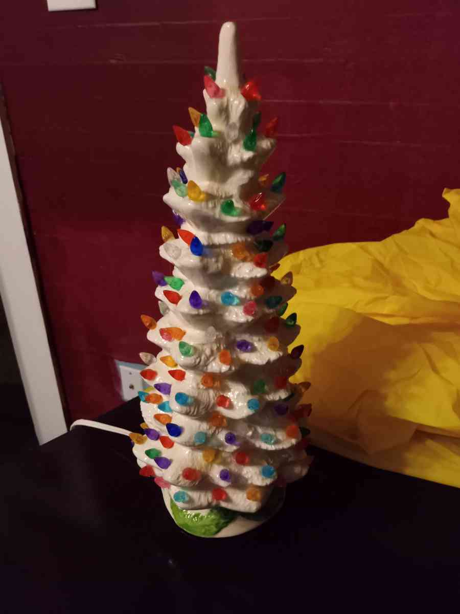 ceramic Christmas tree - Warrior, Alabama