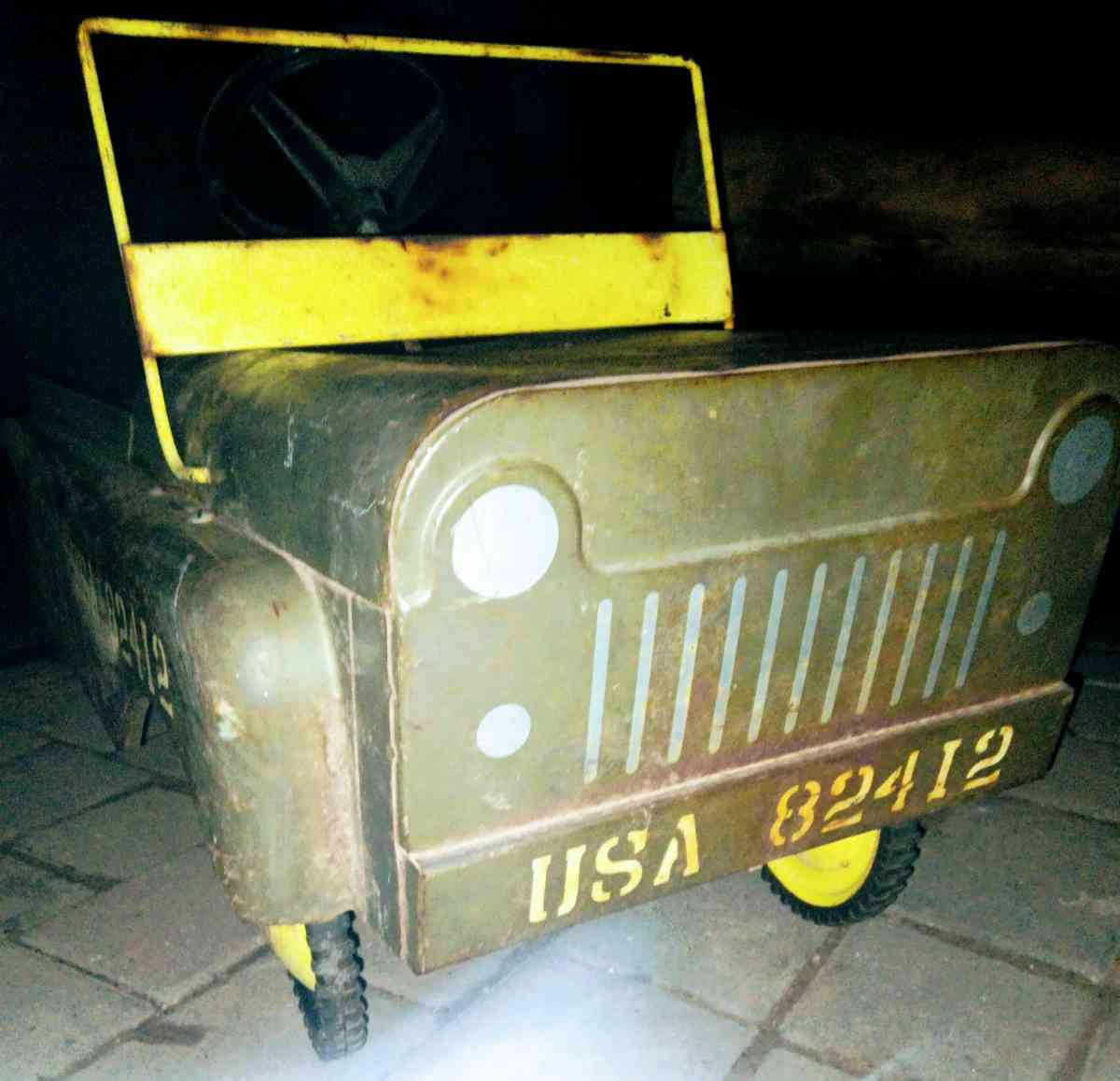Vintage 1950s metal Military Jeep - Mansfield, Texas