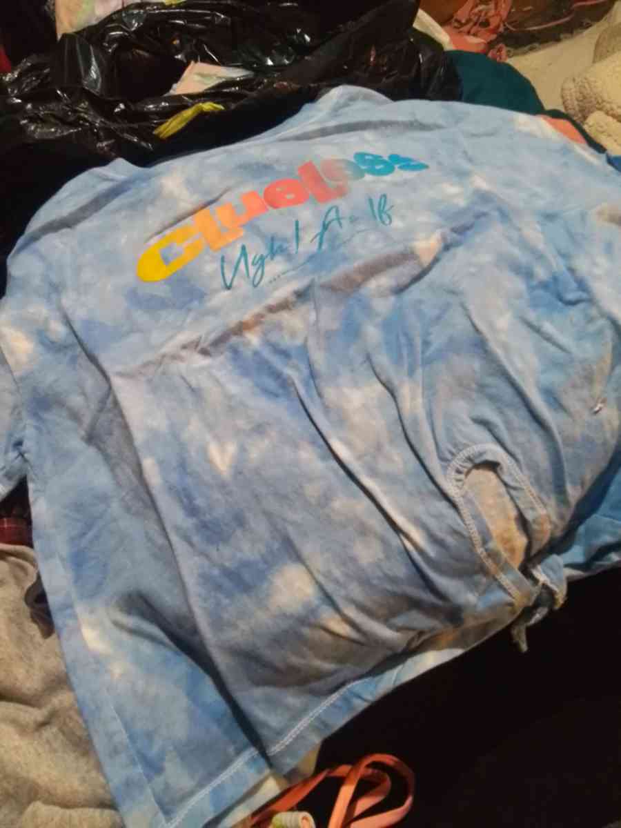 teenager clueless Tshirt - Louisville, Kentucky - FleaMarketBay