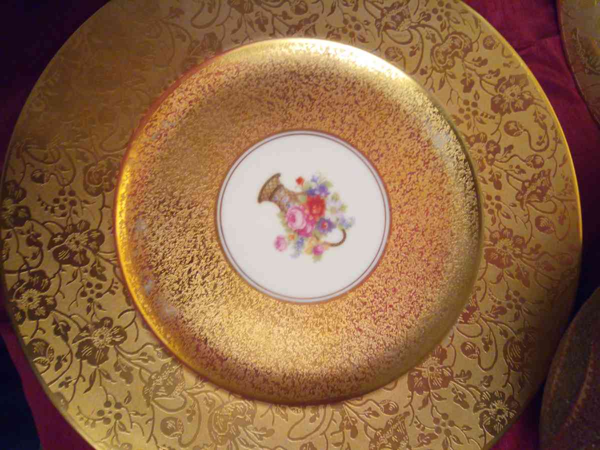 7 GOLD ANTIQUE CHINA PLATES - West Union, Ohio - FleaMarketBay