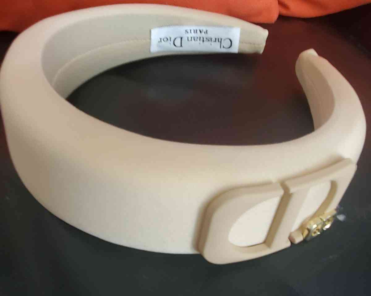 head bands 10 dollars each - Mission Viejo, California - FleaMarketBay