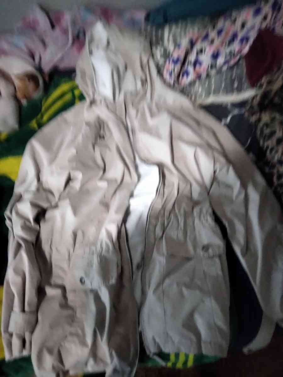 womans jacket - Salem, Oregon