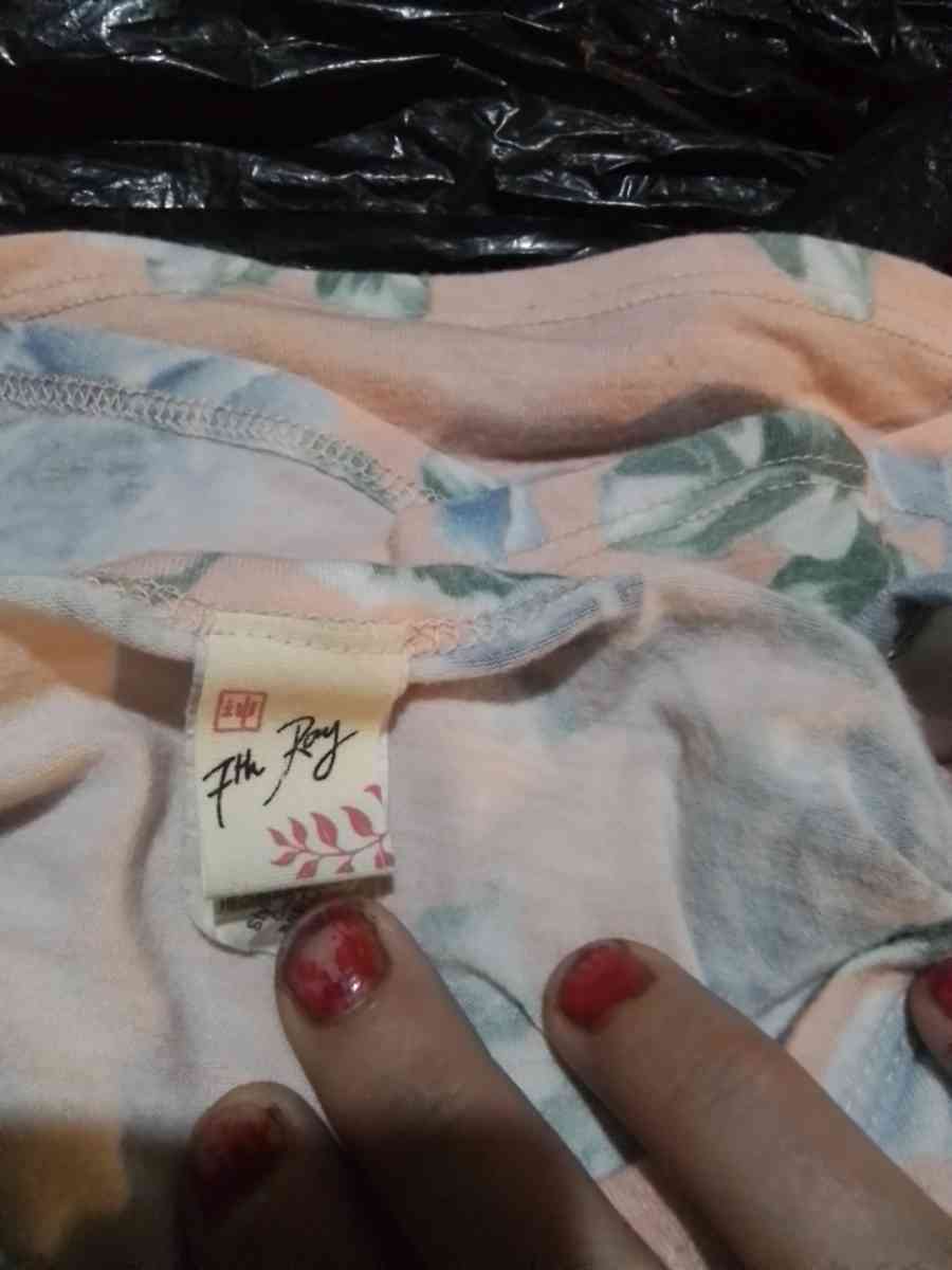 teenager rose dress - Louisville, Kentucky - FleaMarketBay