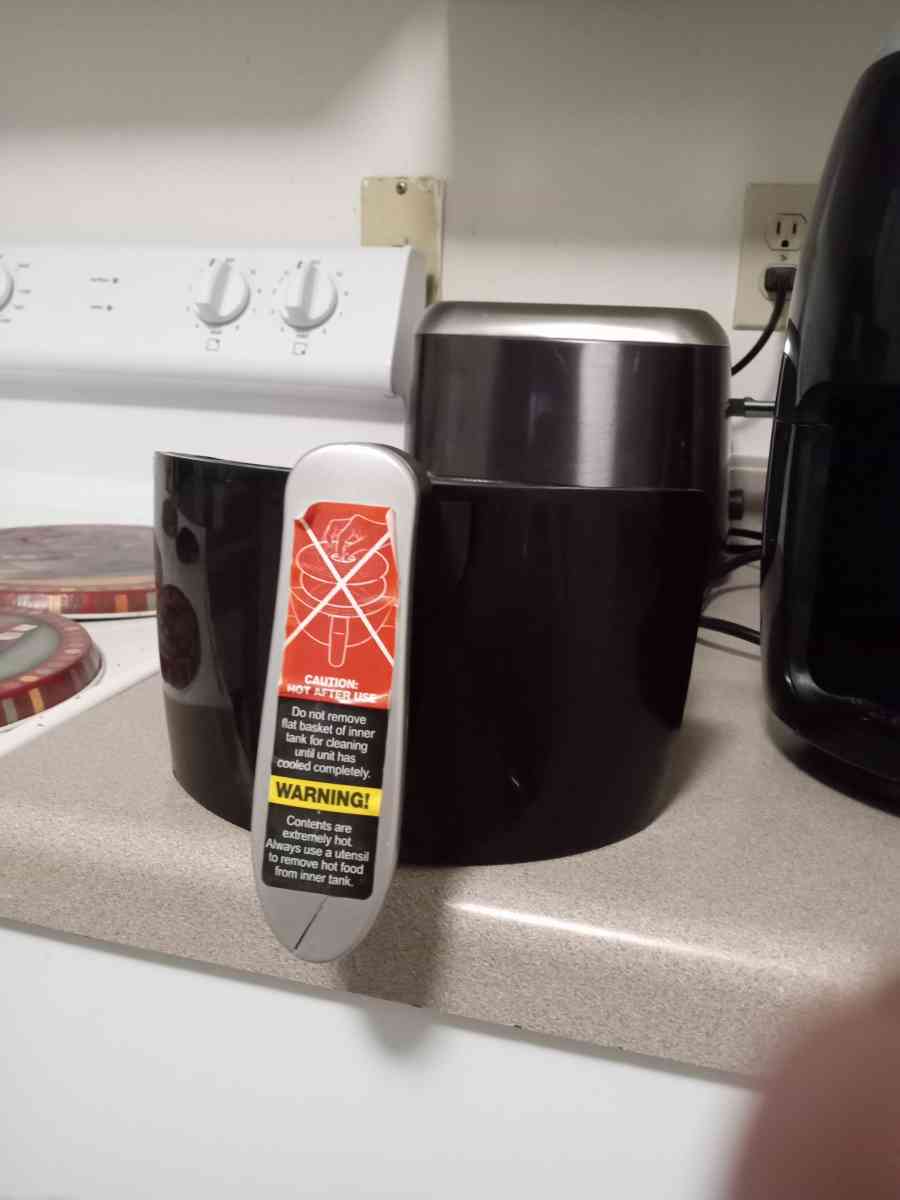 air fryer - Dekalb, Illinois - FleaMarketBay