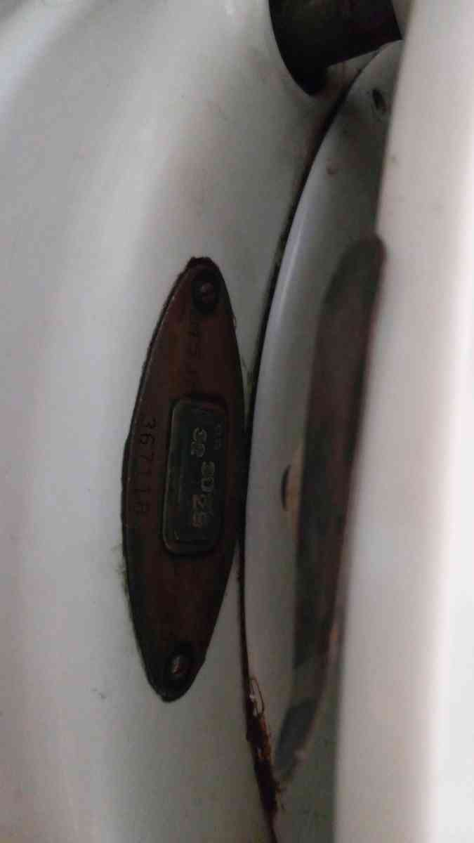 antique Butchers scale - Ventura, California - FleaMarketBay