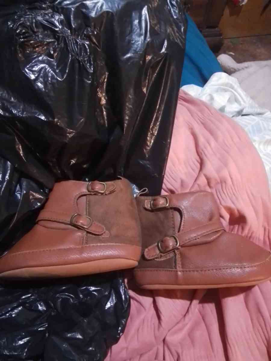 baby girl brown booties - Louisville, Kentucky - FleaMarketBay