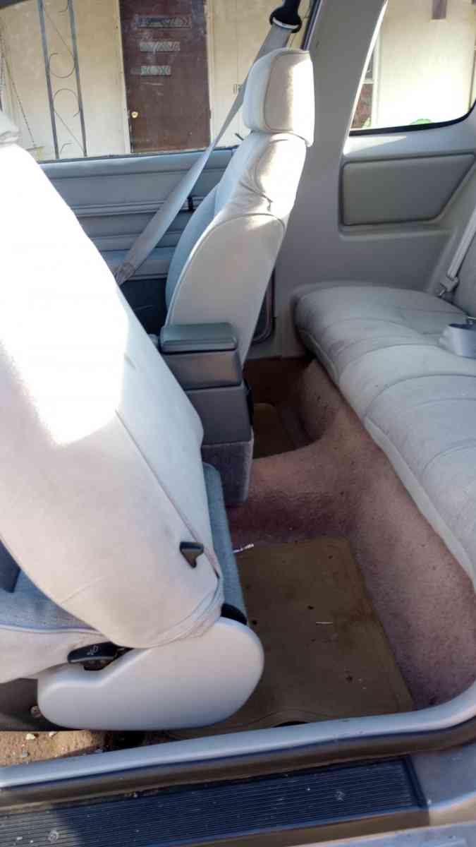 1990 Oldsmobile cutlass Calais S - Unicoi, Tennessee - FleaMarketBay