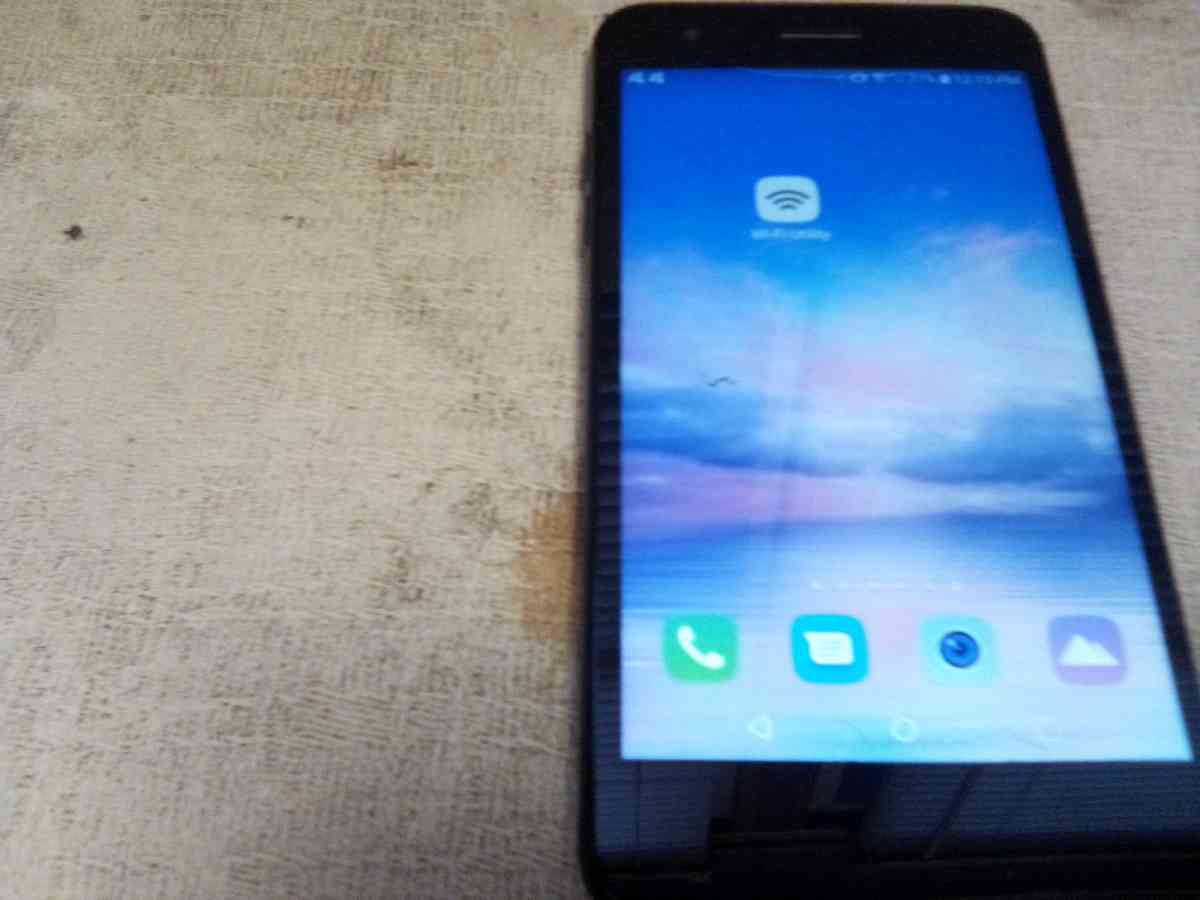 cell phone - Sanford, Maine - FleaMarketBay