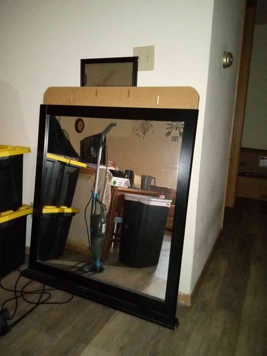 full mirror frame in wood - Dekalb, Illinois - FleaMarketBay