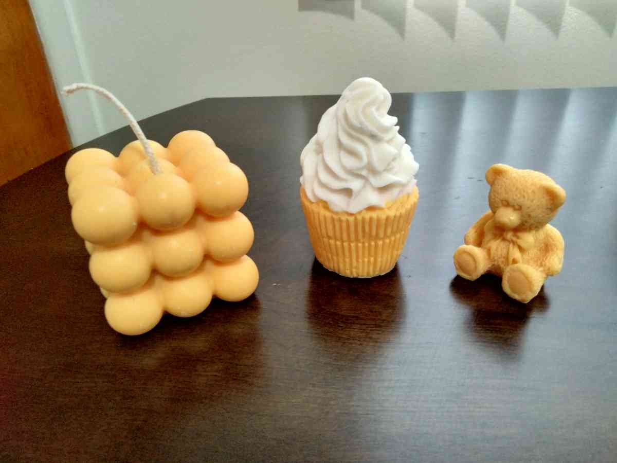 handmade Wax melts an Candles - Lincoln Park, Michigan