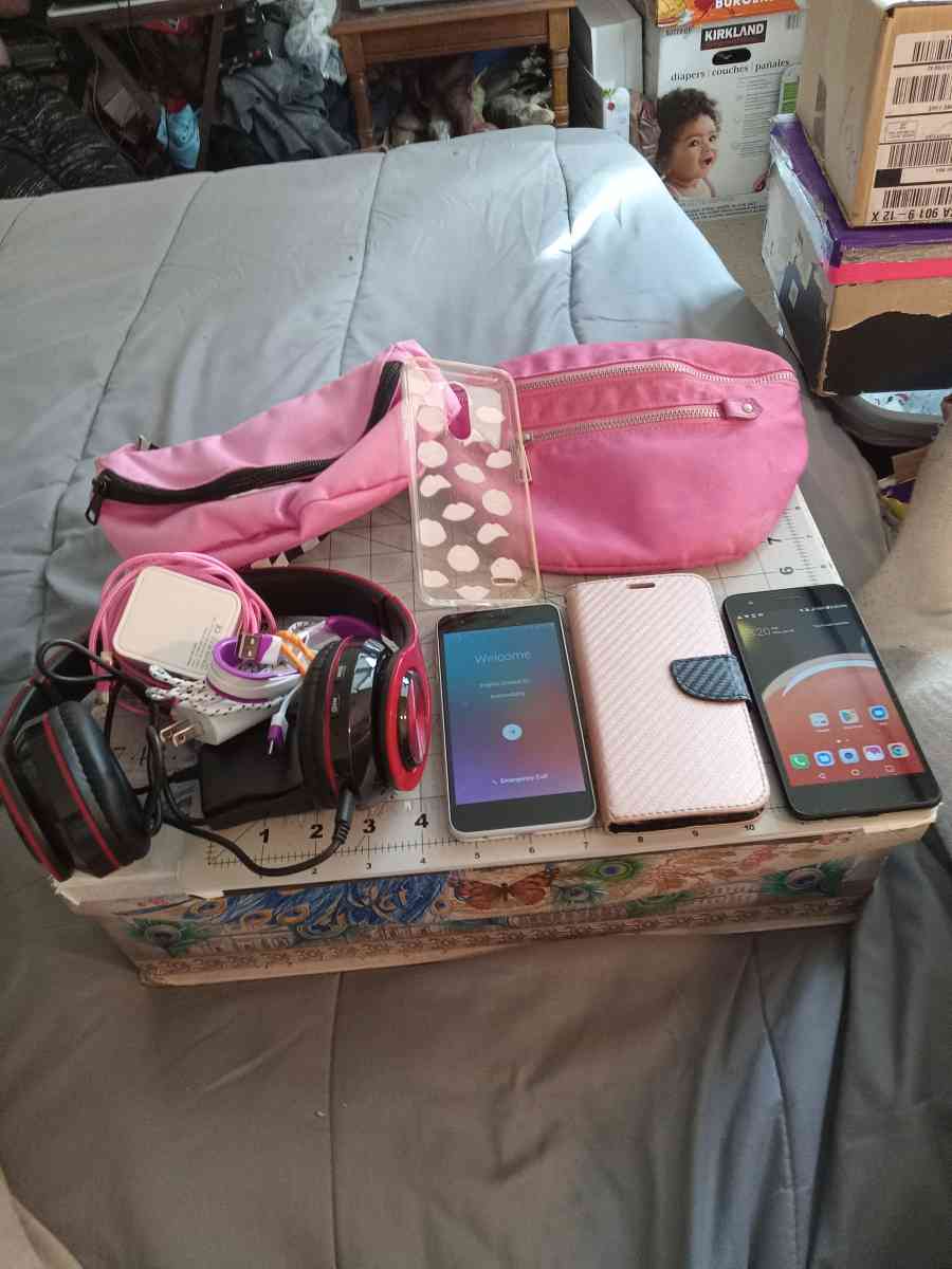 Boost Phones W Everything - Los Angeles, California