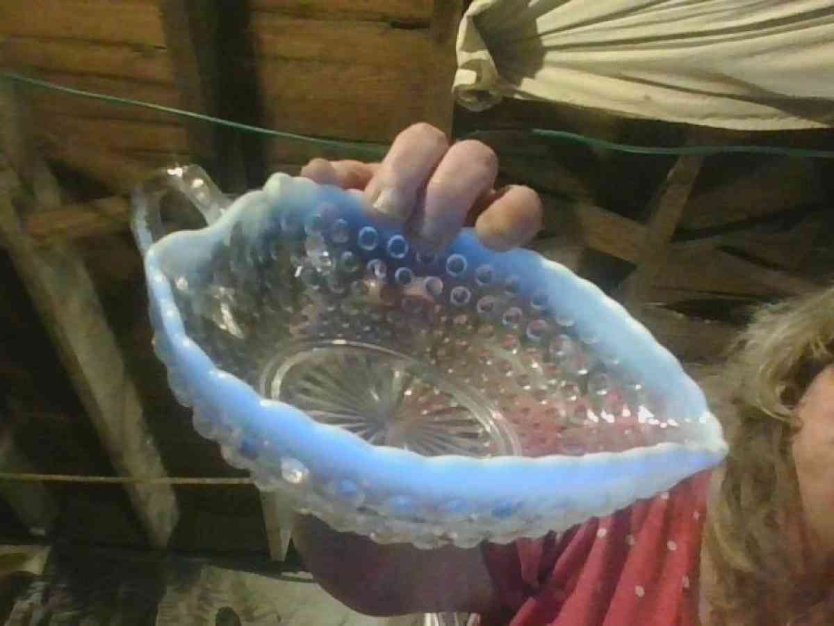 Glass Leaf Bpwl - Alliance, Ohio - FleaMarketBay