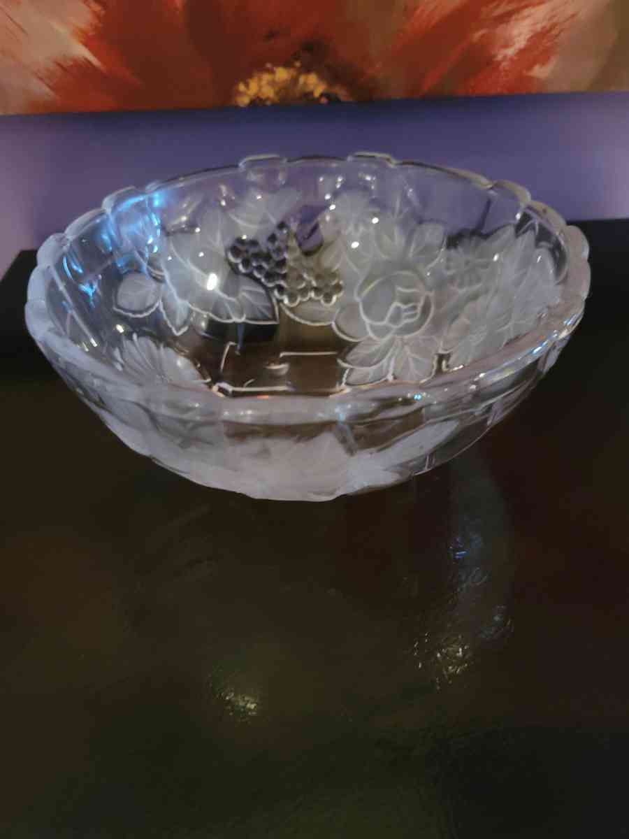 Crystal Bowls - Flushing, New York - FleaMarketBay