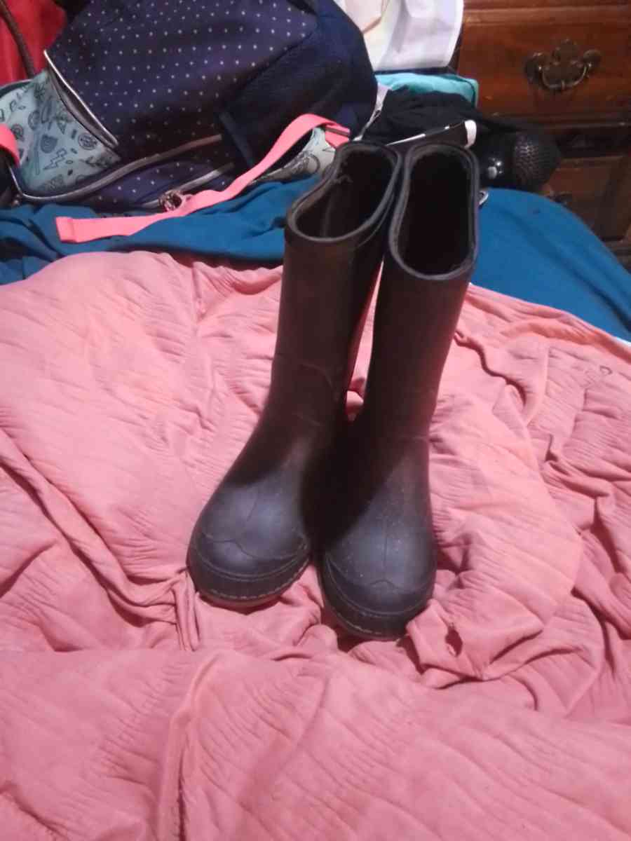 boys rubber boots - Louisville, Kentucky - FleaMarketBay
