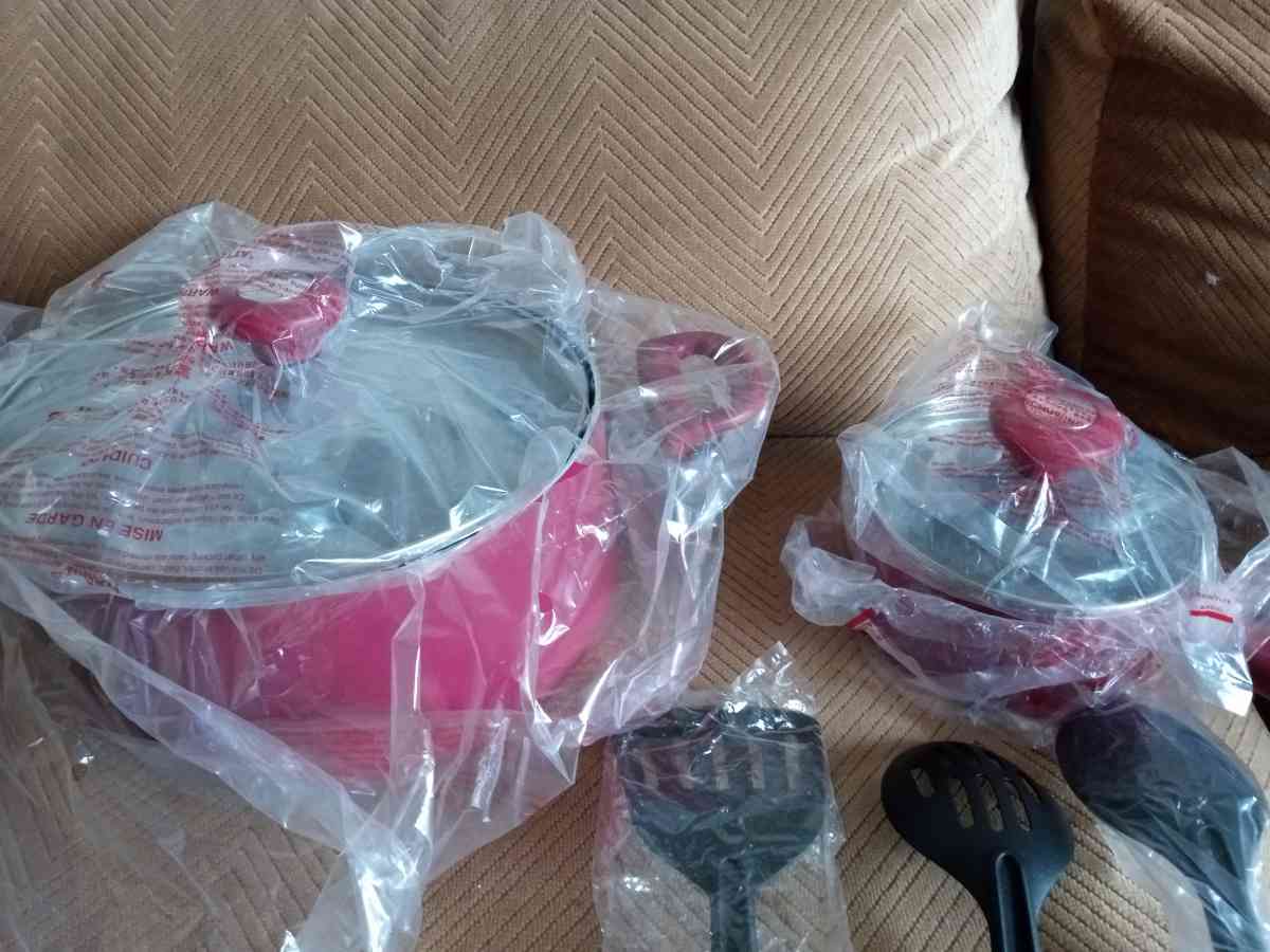 pots and pans set from QVC Rachel ray series - Dekalb, Illinois