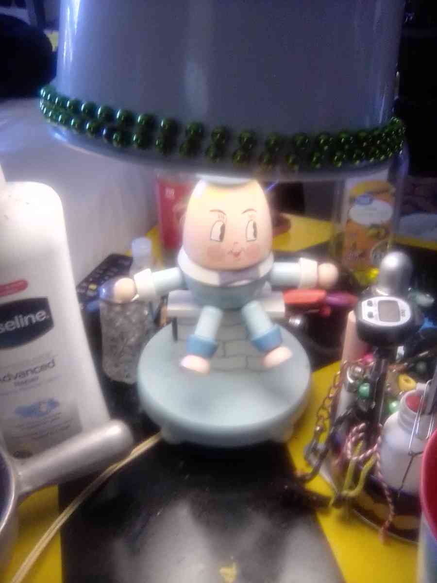 Collectible Humpty Dumpty Lamp - Oklahoma City, Oklahoma