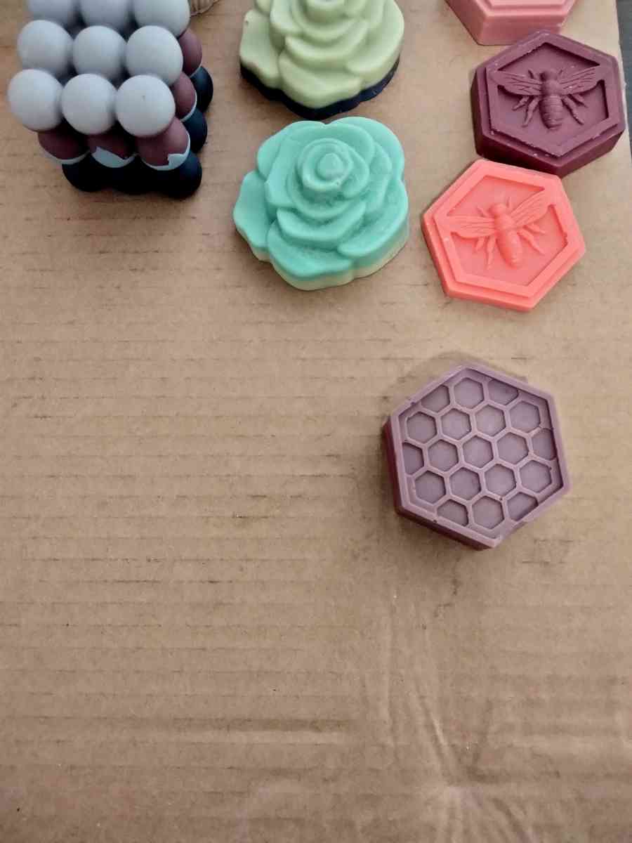 handmade Wax melts an Candles - Allen Park, Michigan - FleaMarketBay