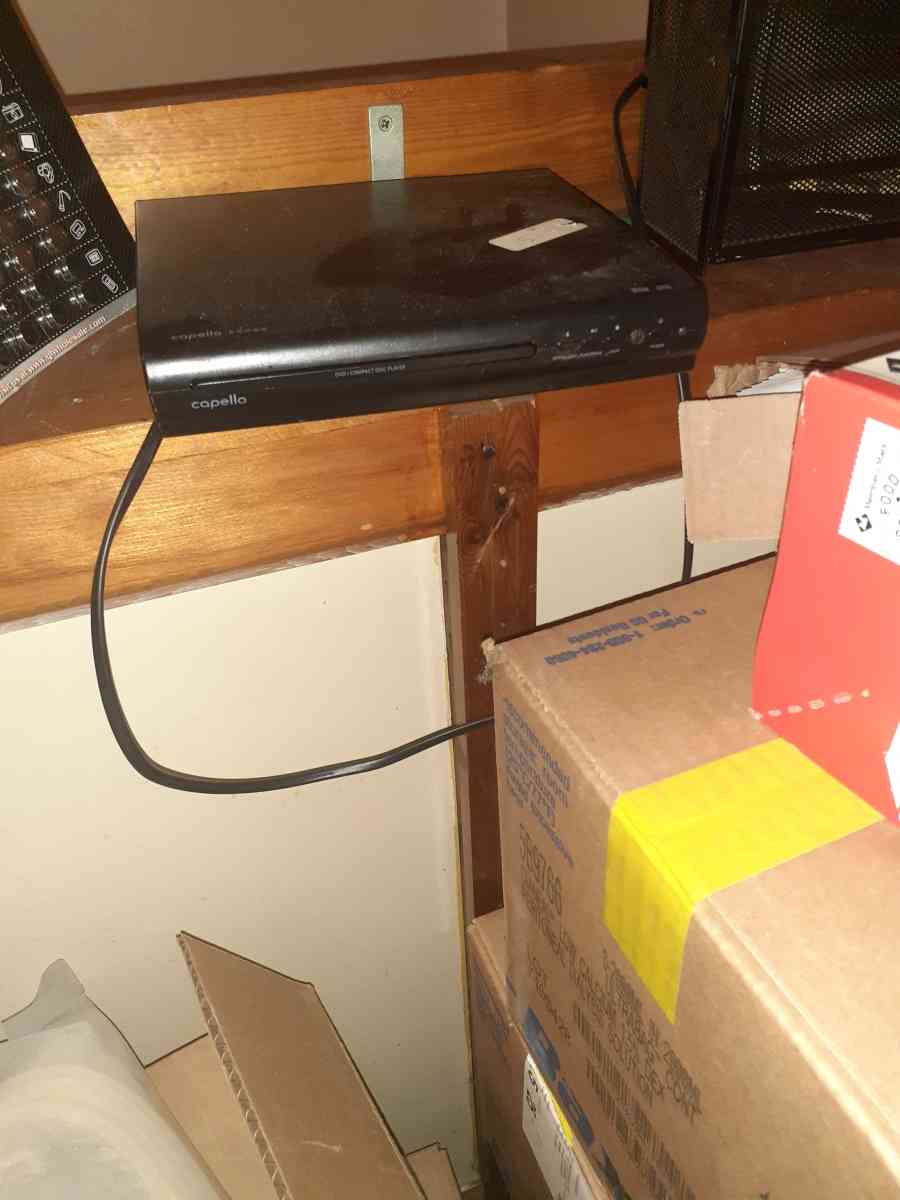 2 DVD Players - Detroit, Michigan - FleaMarketBay