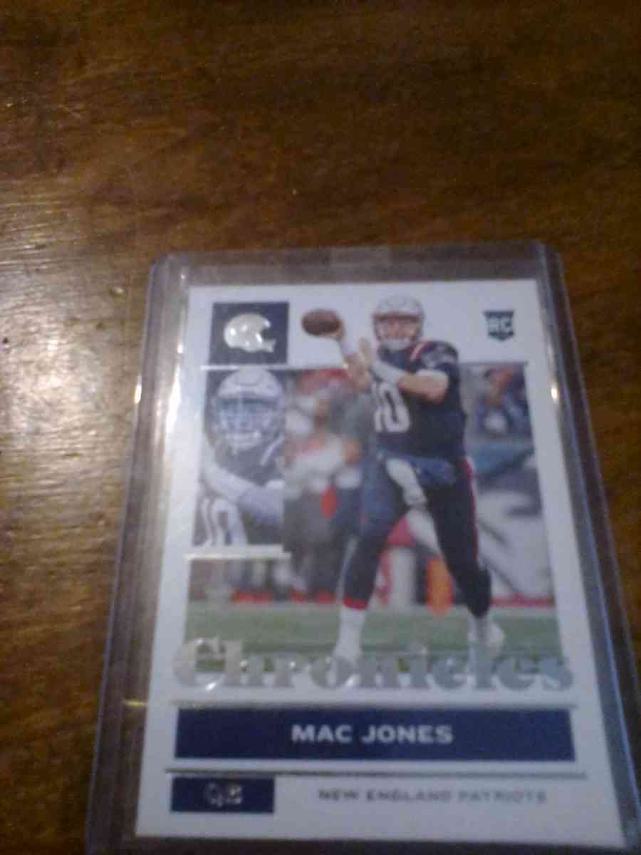 500 Football Card Lot 12 Autographs and 40 high value insert - Erie, Pennsylvania - FleaMarketBay