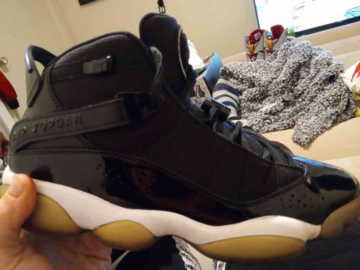 I want 60 for these Jordans they are size 10 they are great - Elgin, Illinois - FleaMarketBay