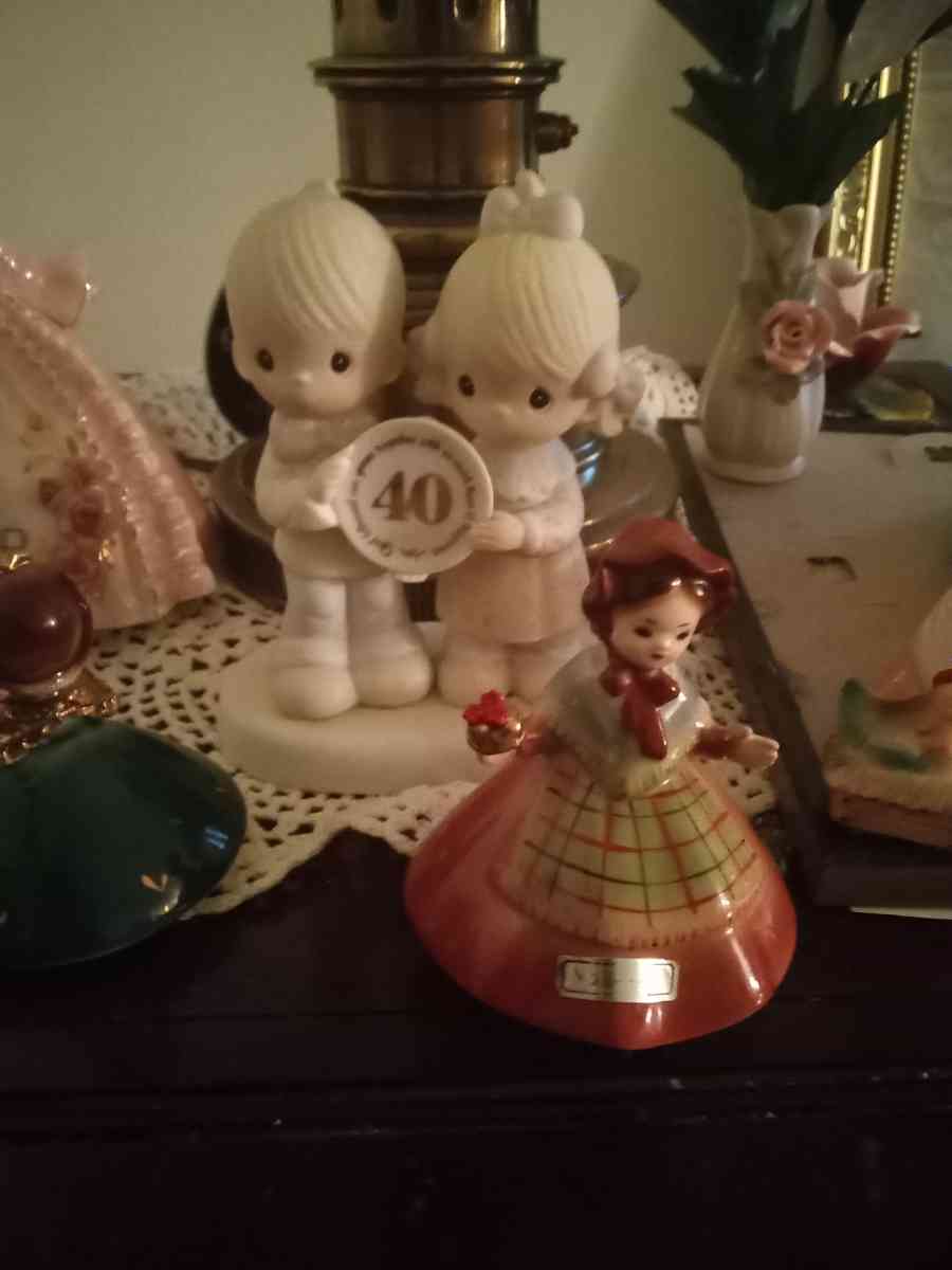 Josef original porcelain dolls - Cleveland, Ohio - FleaMarketBay