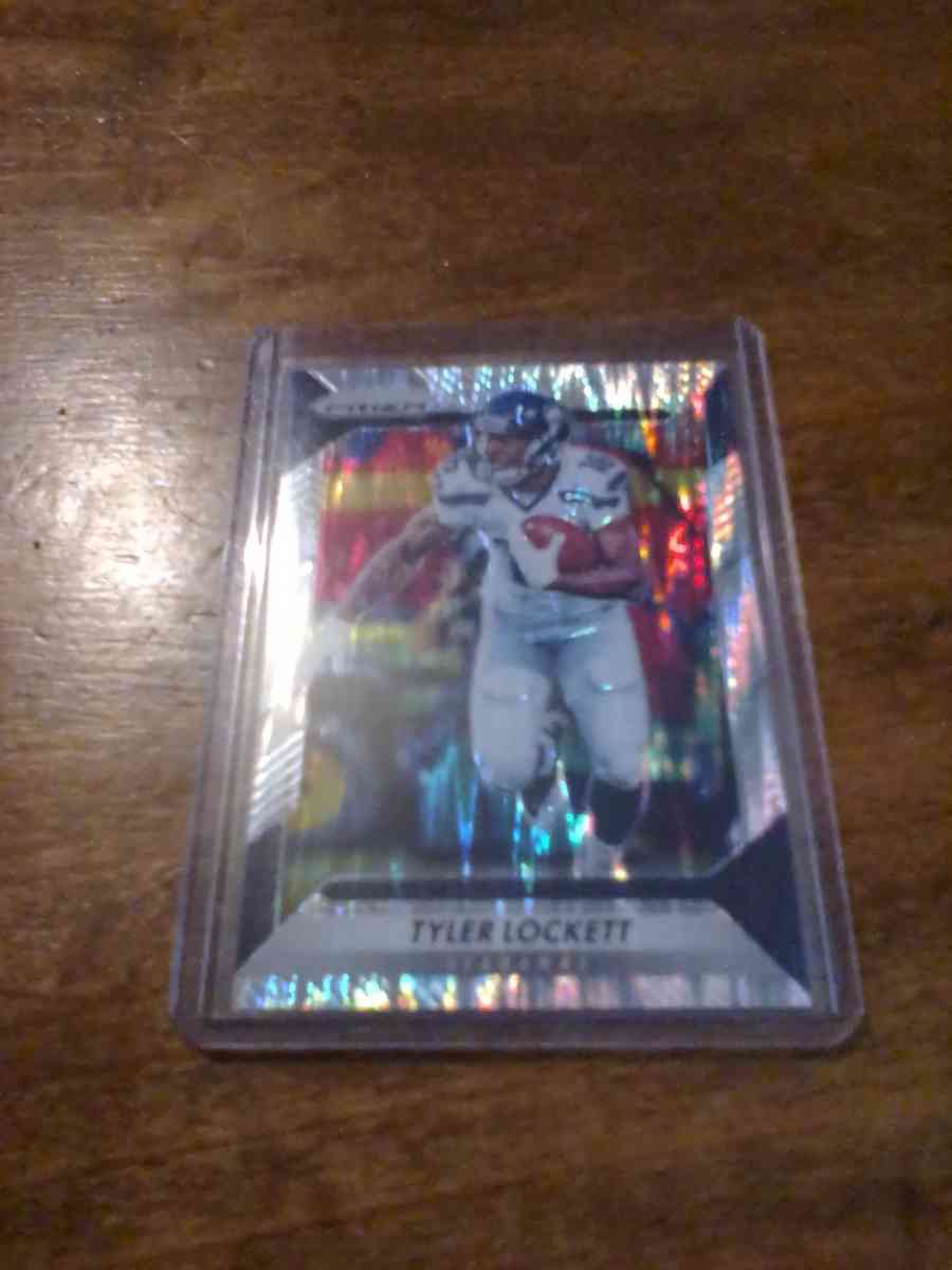 500 Football Card Lot 12 Autographs and 40 high value insert - Erie, Pennsylvania - FleaMarketBay