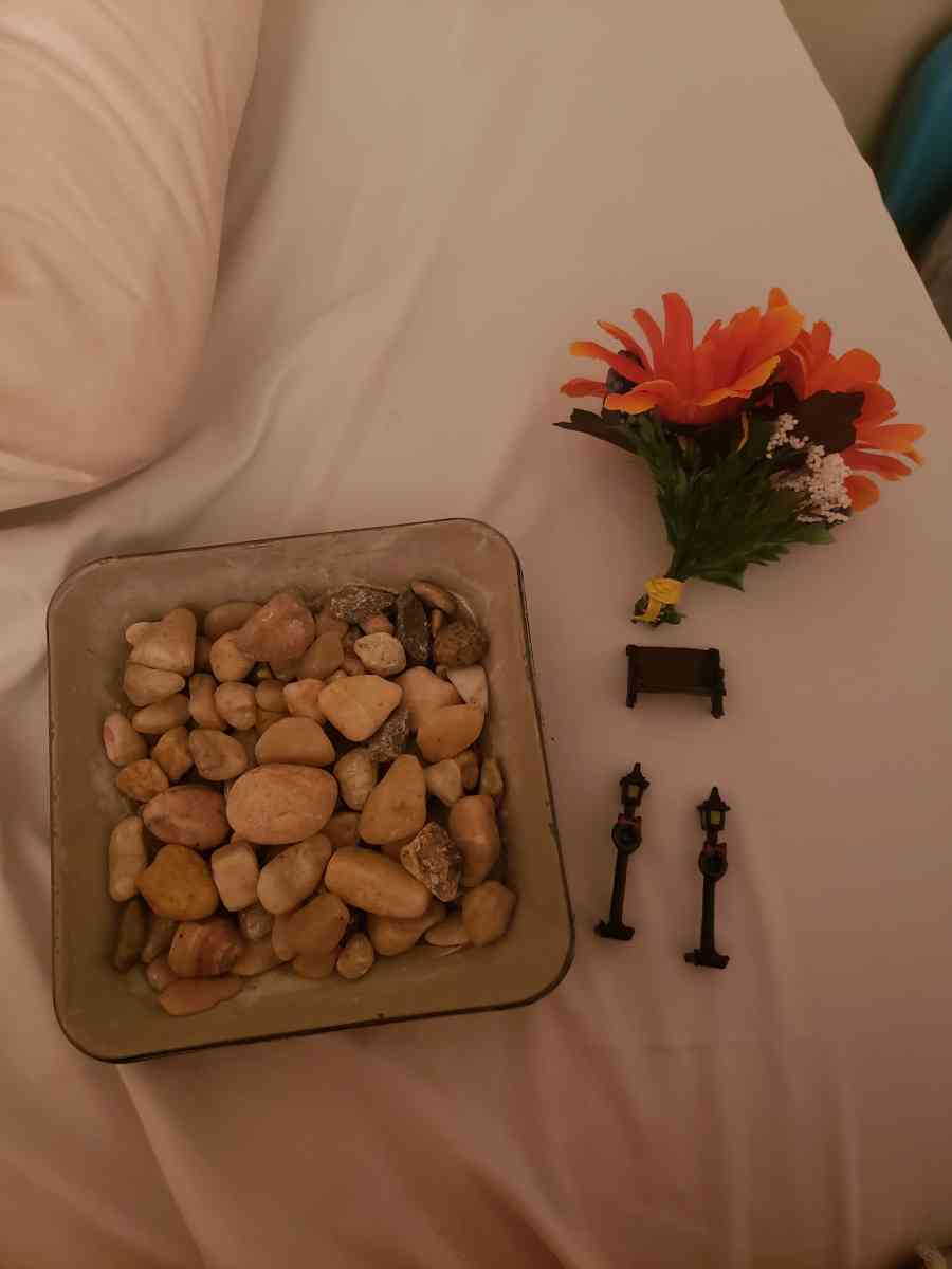 Lights and Candles - Pensacola, Florida - FleaMarketBay