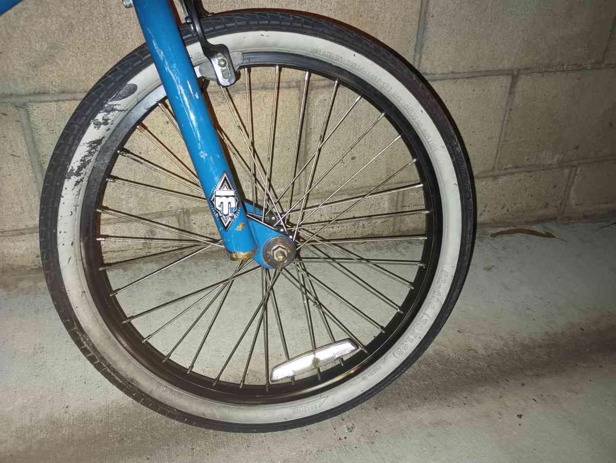 20 bmx mongoose bike - San Clemente, California - FleaMarketBay