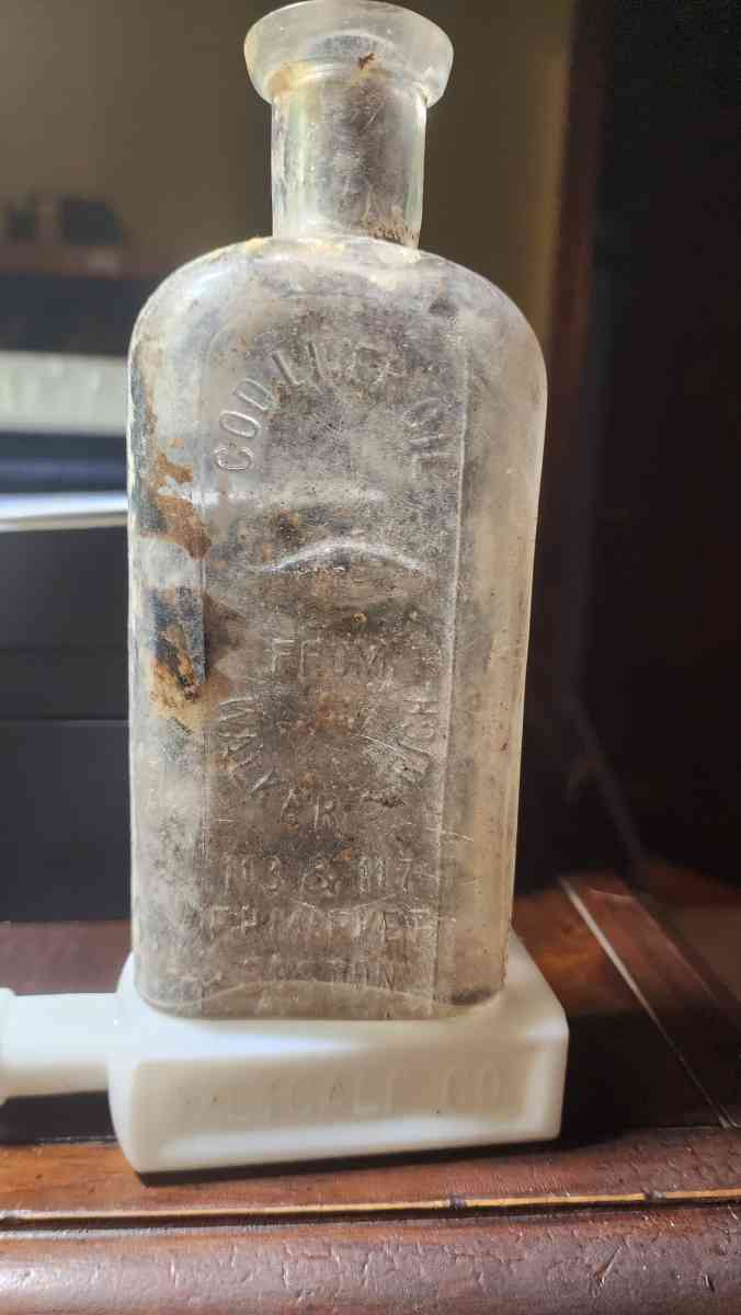 old bottles from late 1800s early 1900s - Fall River, Massachusetts - FleaMarketBay