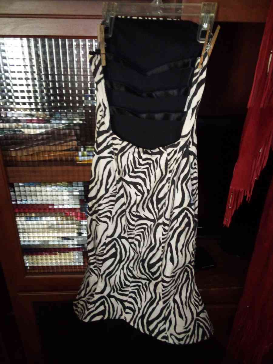 prom dress - Bauxite, Arkansas