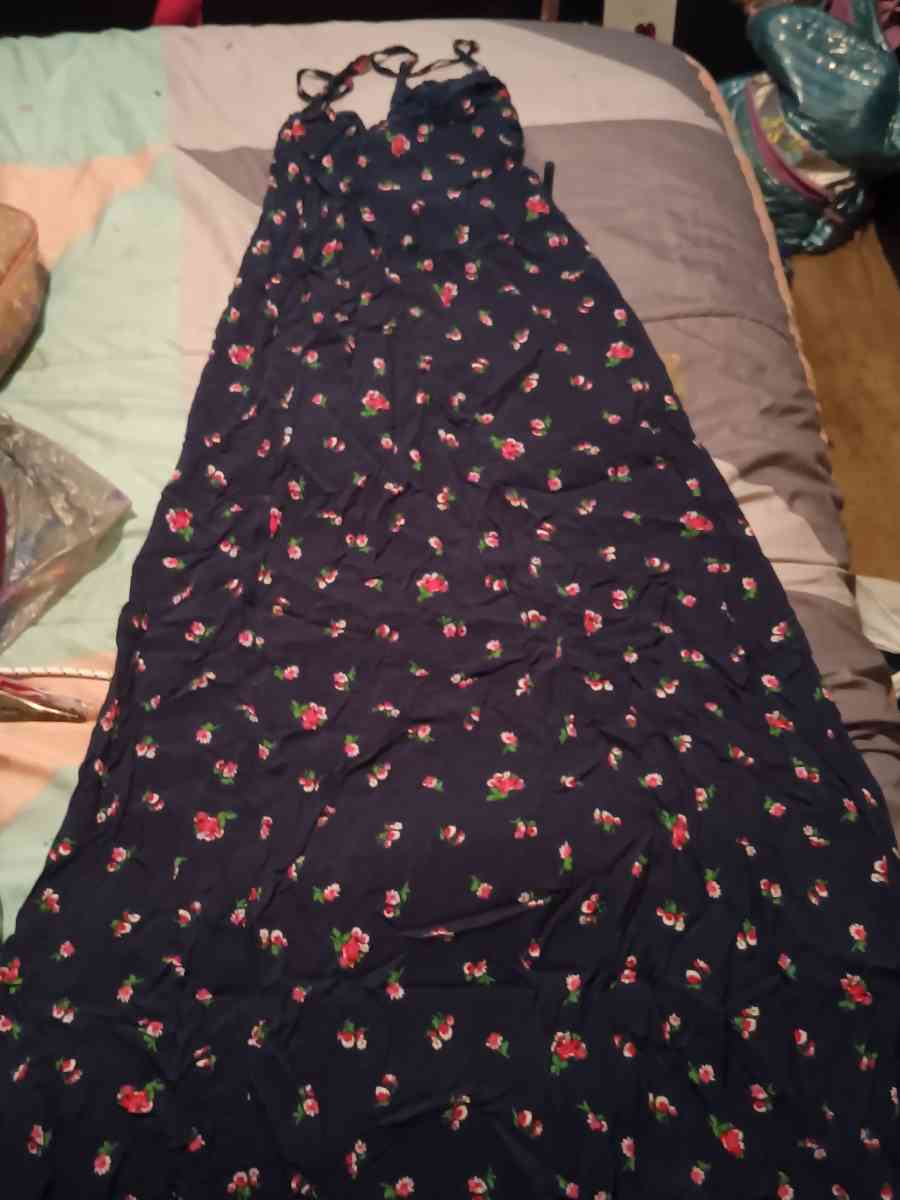 closet clean out 2 - Montgomery, Alabama - FleaMarketBay