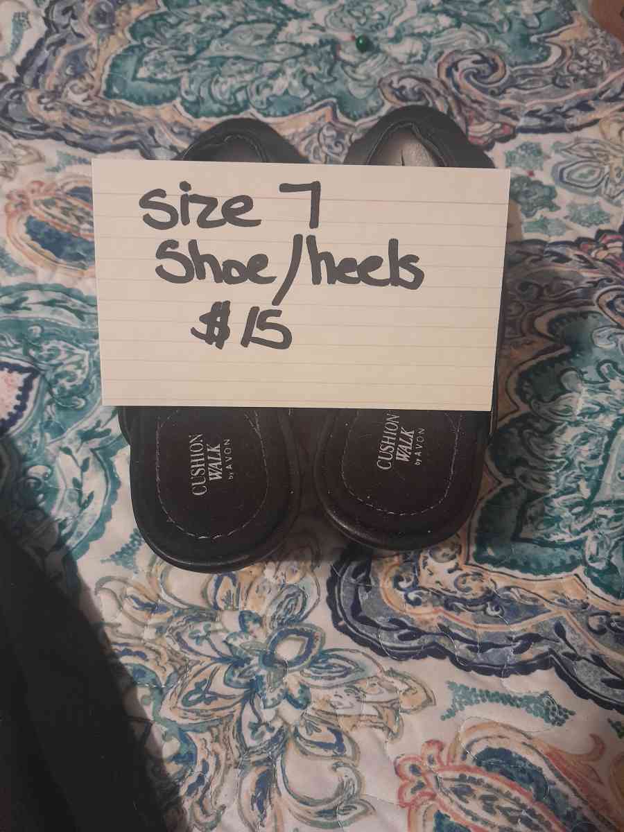 womens clothing prices are on pictures - Pueblo, Colorado - FleaMarketBay