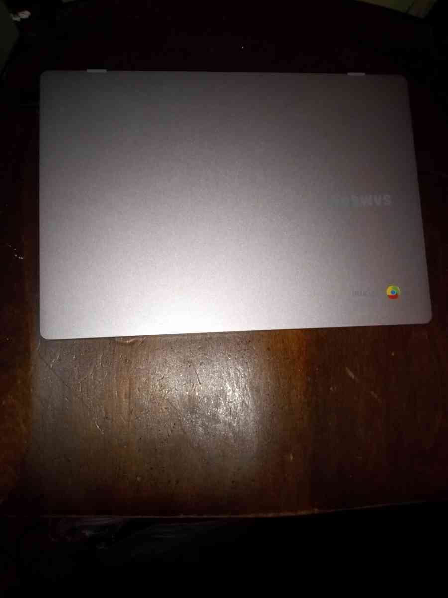 Samsung Chromebook laptop gray - Destrehan, Louisiana