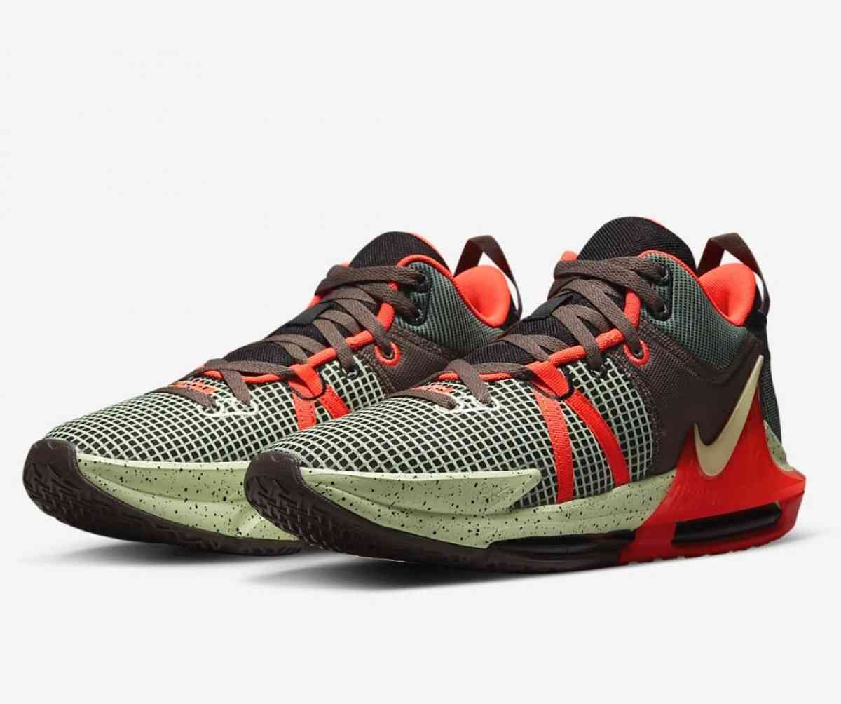 NIKE LEBRON WITNESS 7 - Commerce, Georgia - FleaMarketBay