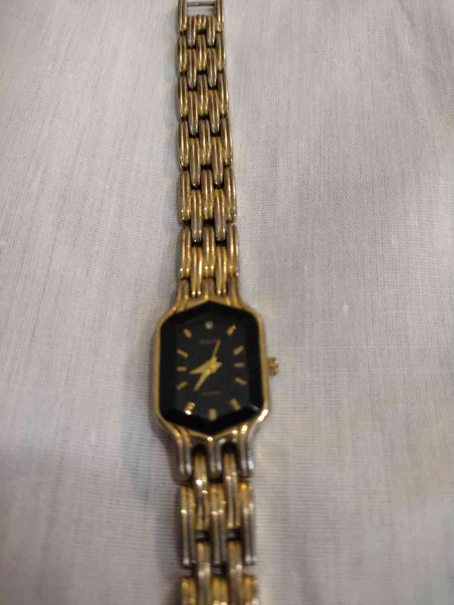 Vintage Womans Elgin Watch - Los Angeles, California - FleaMarketBay
