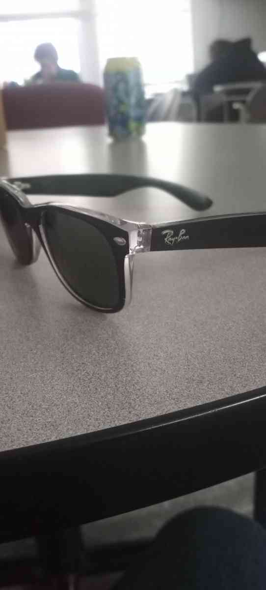 RAY BANS - York, Pennsylvania - FleaMarketBay