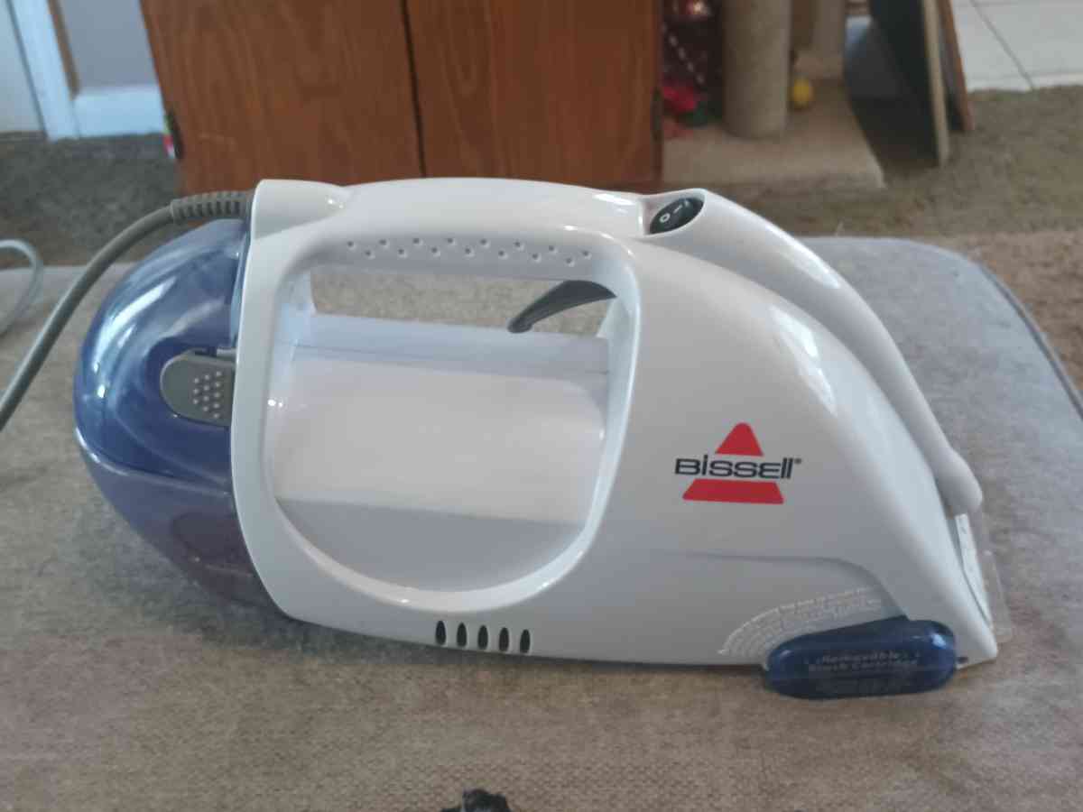 Bissell spot litter for sale - Montgomery, Alabama - FleaMarketBay