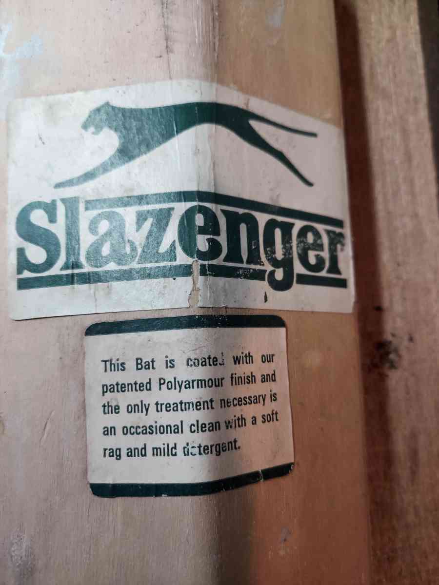 cricket bat - Frankfort, Indiana