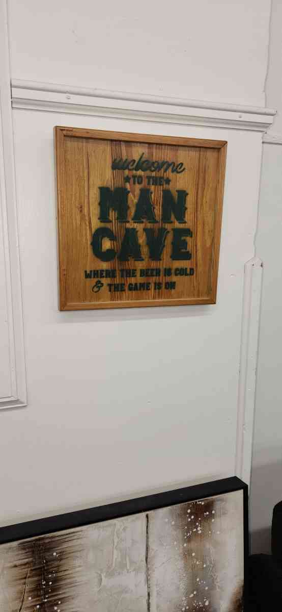 Wall decor - Urbana, Illinois - FleaMarketBay