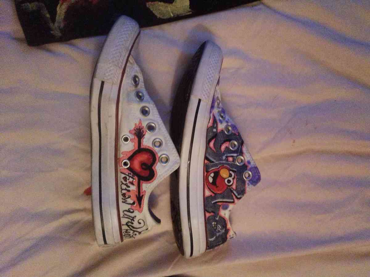 I make custom design pants shoes or shirts - Bethlehem, Pennsylvania - FleaMarketBay