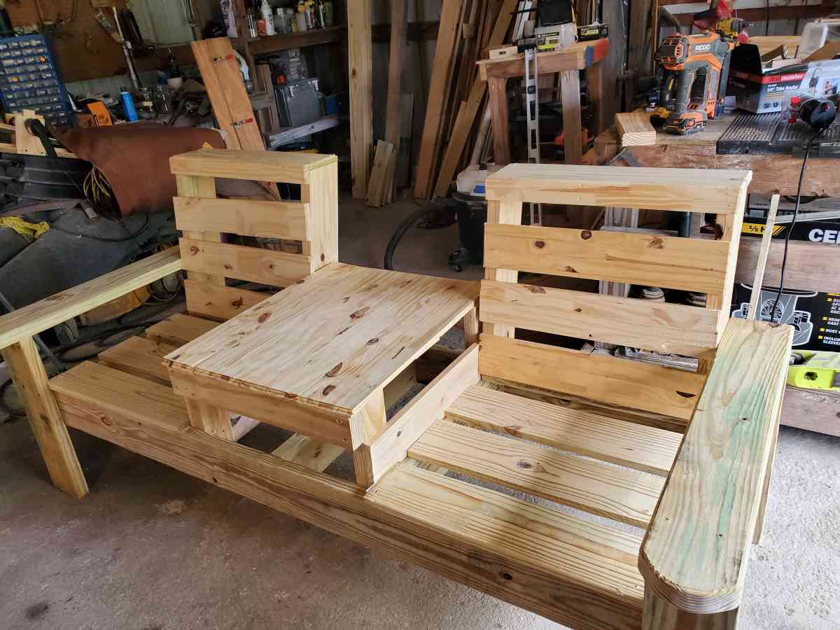 patio furniture with  Table - Lake Charles, Louisiana - FleaMarketBay