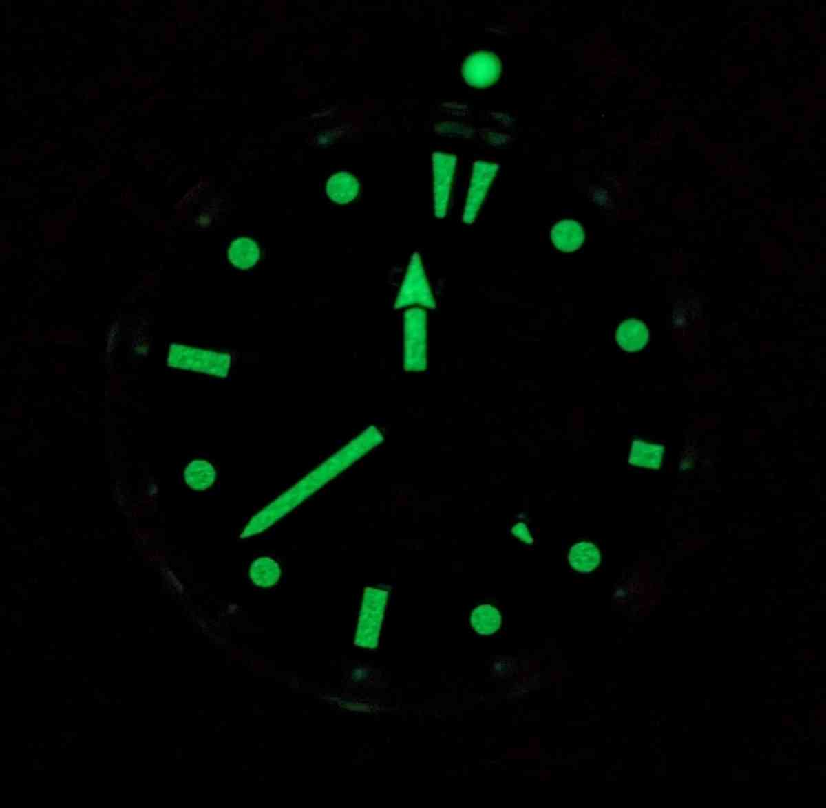 Mens Casio Watch Mdv106b1a3v 200 Meter Green Rotating Bezel - Lorain, Ohio - FleaMarketBay