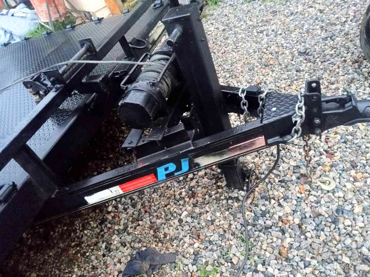PJ Equipment trailer Car hauler - Adelanto, California - FleaMarketBay
