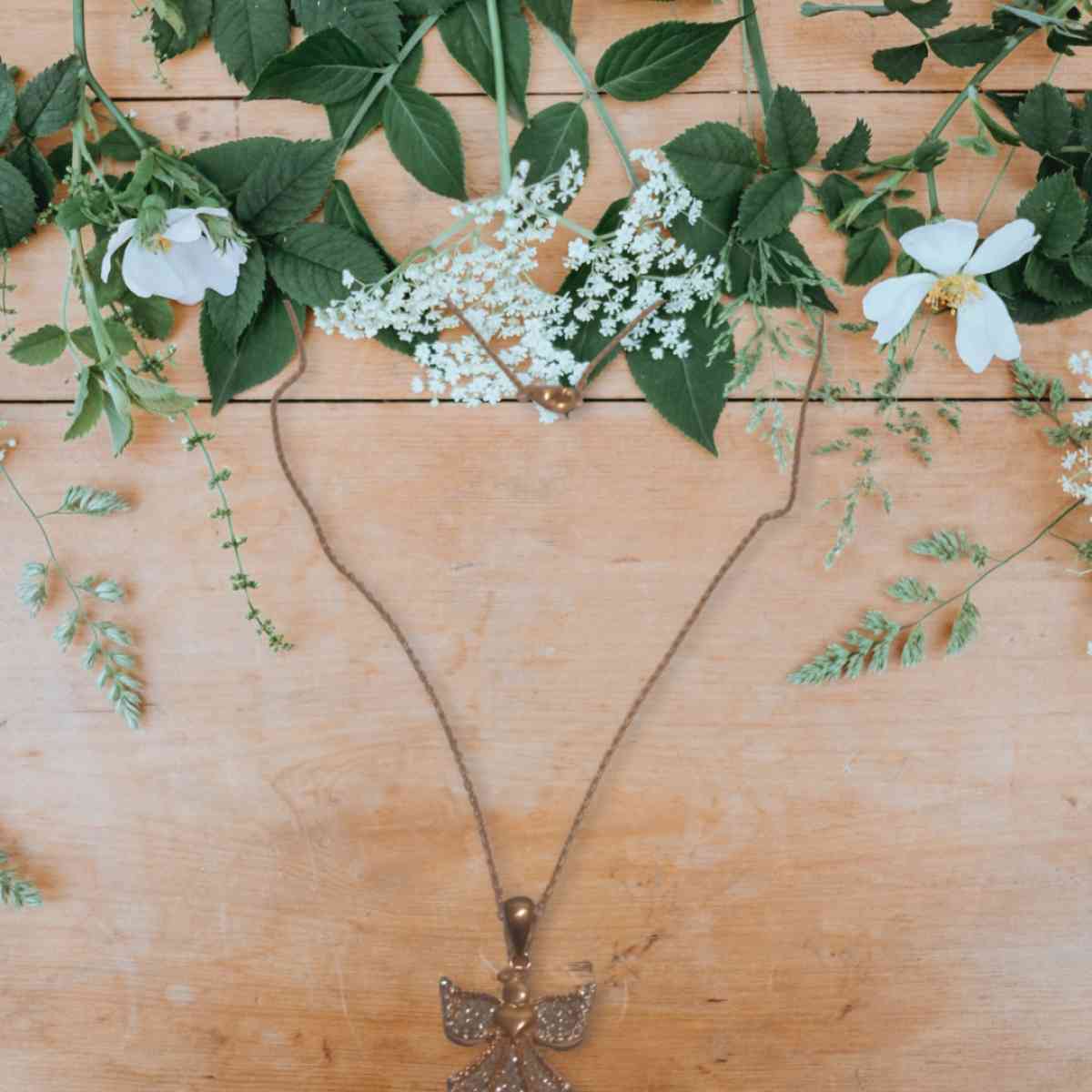 Angel pendant 14k gold over silver cubic zirconia 18inc - Bowling Green, Ohio