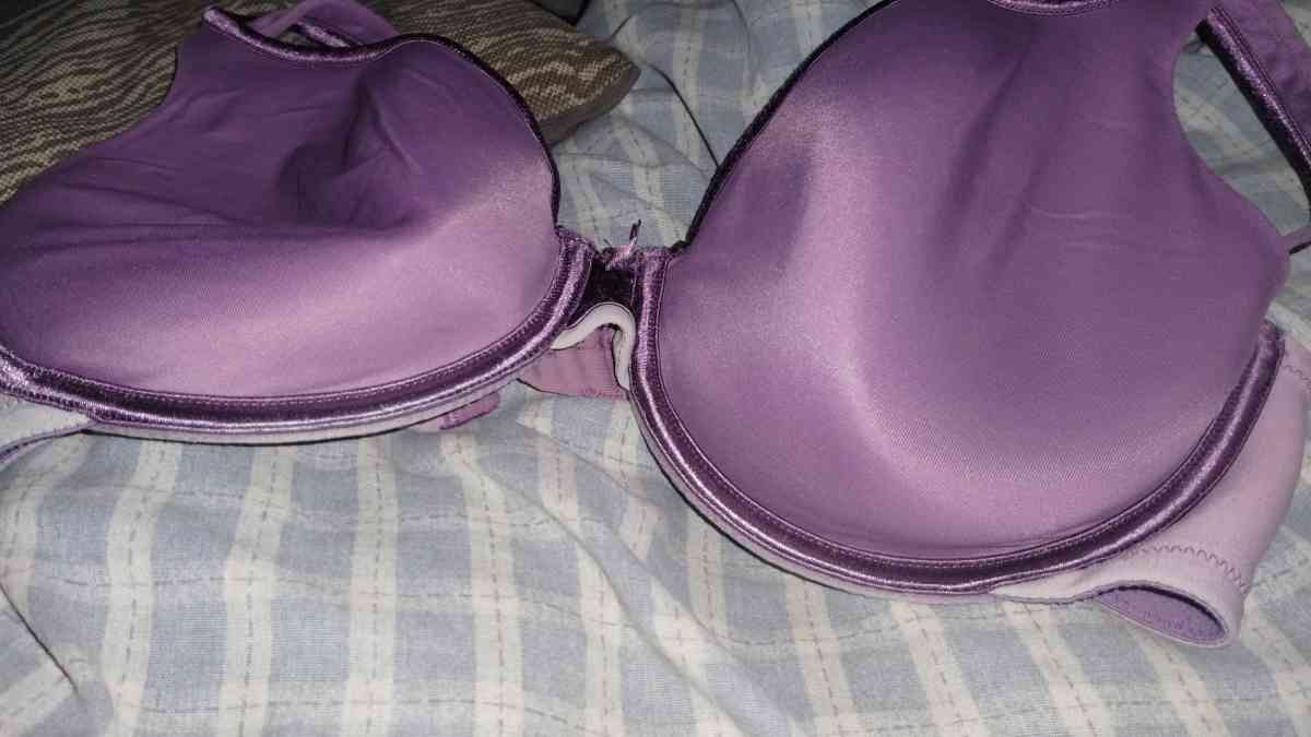 Womens  Bras - New Carlisle, Ohio