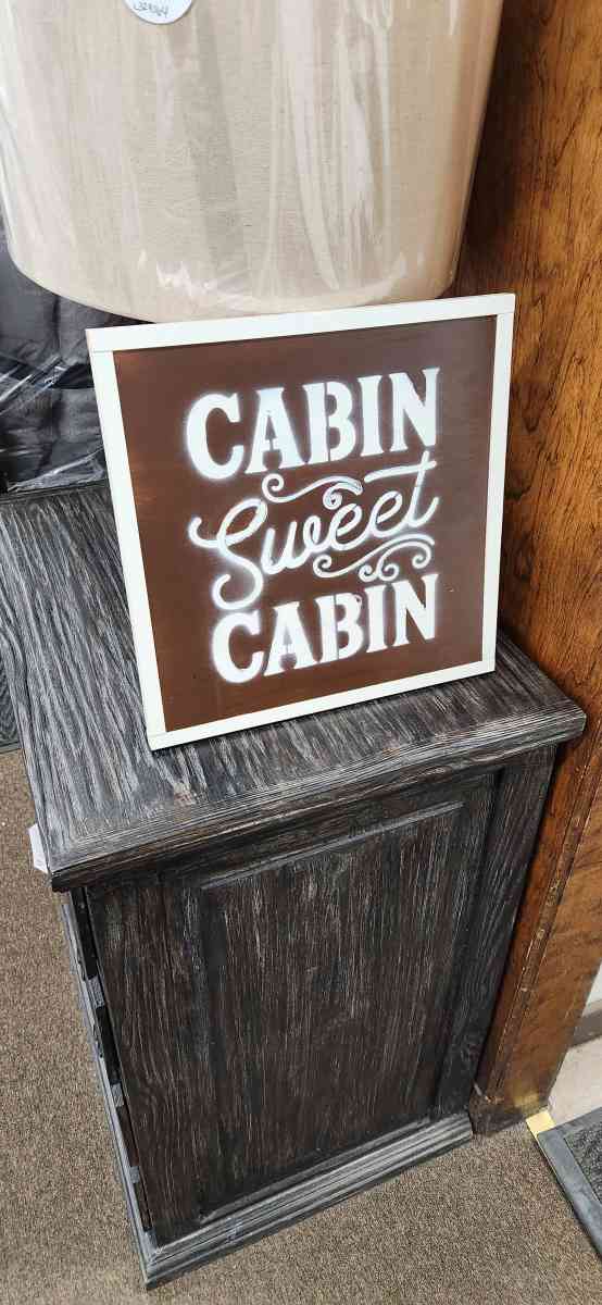cabin wall decor - Urbana, Illinois